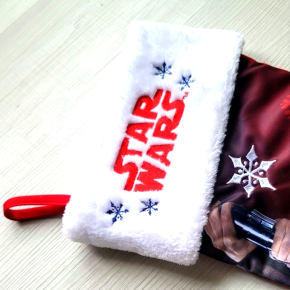 Disney Specialty Christmas Stocking - STAR WARS Rey with Lightsaber - Picture 4 of 7